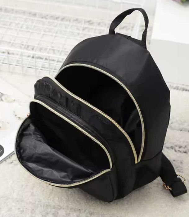 Малка текстилна раница за всекидневна употреба