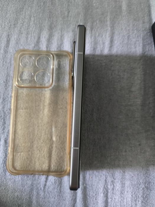 Vând Xiaomi 15 pro