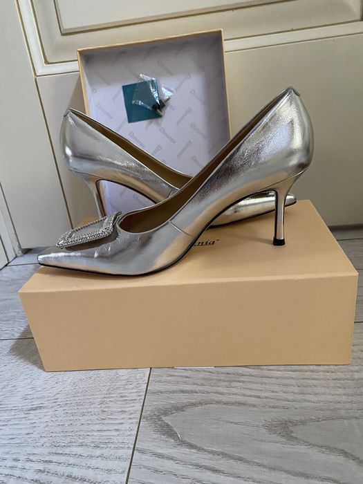 Продам женские туфли