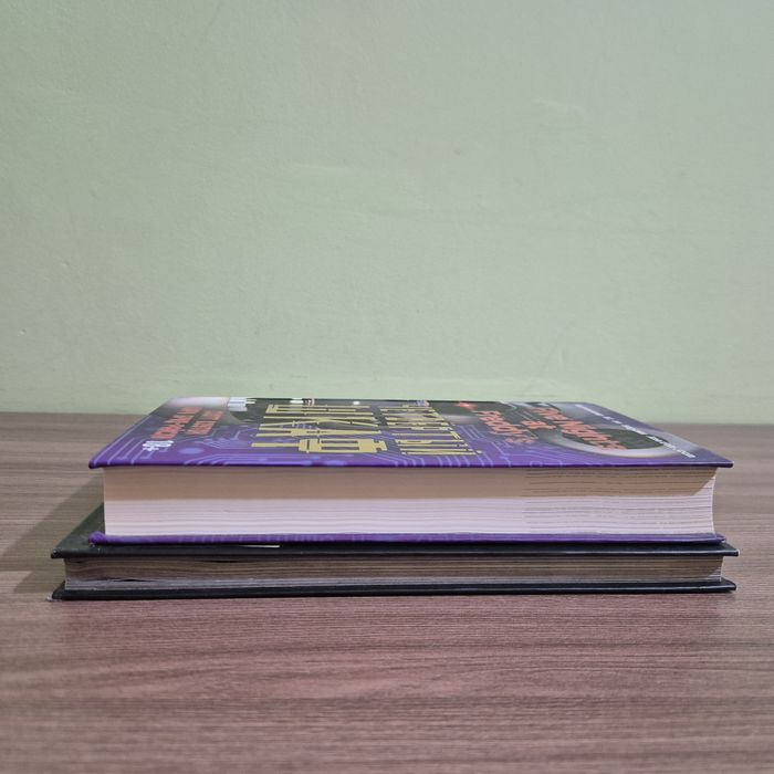 Книги Fnaf пять ночей с Фредди.