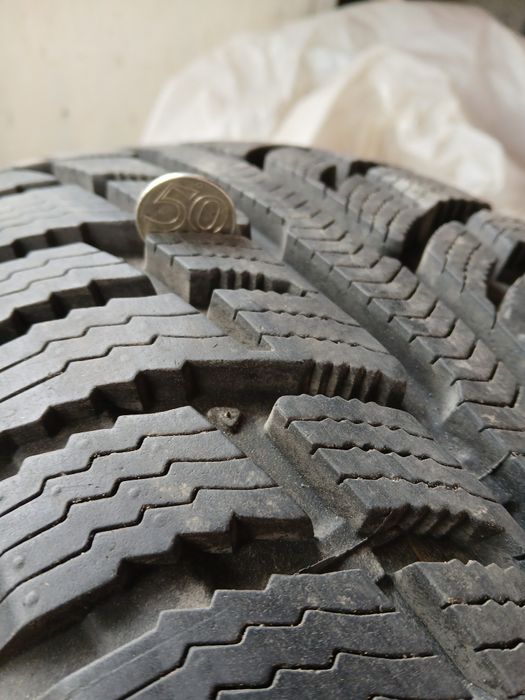 Продам шины зимние