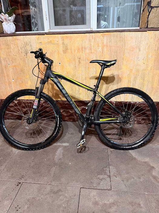 Bicicletă Cube Attention – Stare excelentă, întreținută impecabil!