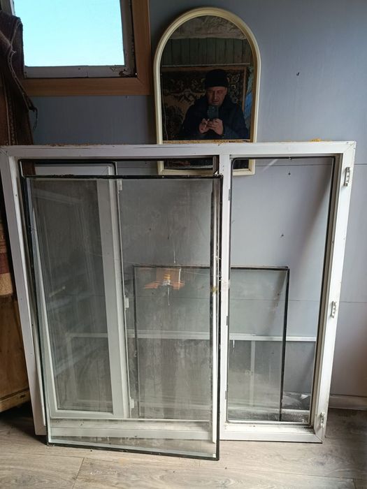 Пластиковые окна и пластиковая дверь