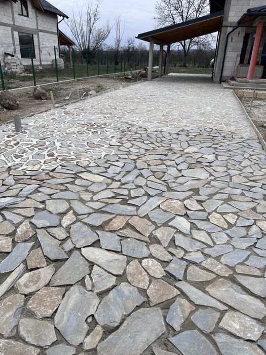 Vand si montez piatra