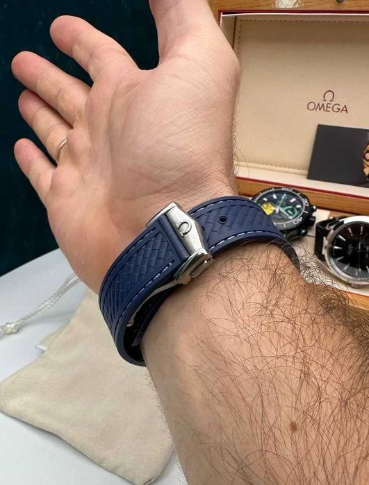 omega seamaster aquaterra черно-синьо