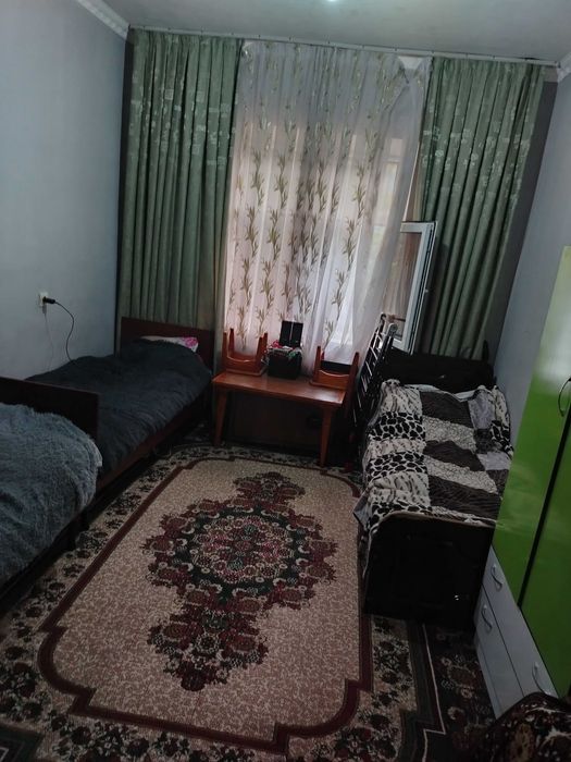 Срочно продаётся 2 х комнатная квартира в 10 микрорайоне