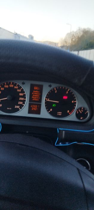 Vând Mercedes b 180clas