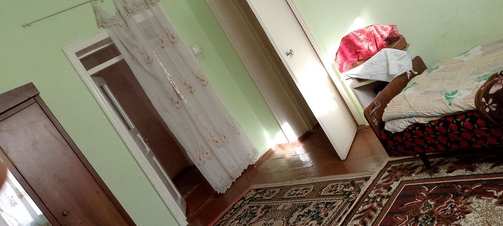 Uy Sotiladi Toshkent viloyati Chinoz tumanida