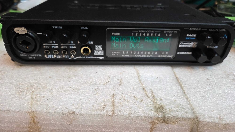 Interfață Firewire Motu Ultralite 10x14