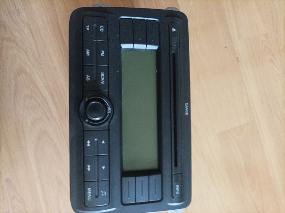 Оригинално радио за Шкода