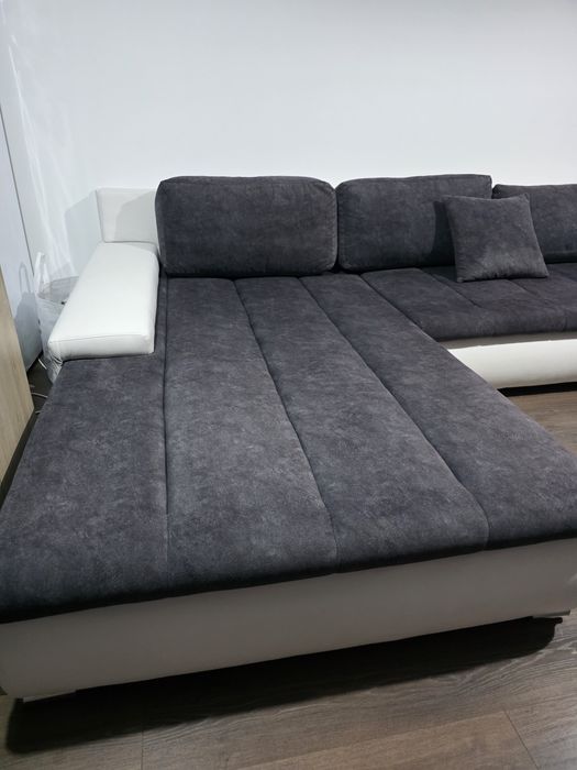 Vand coltar extensibil stare excelenta fara pete sau defecte 
L(lungim