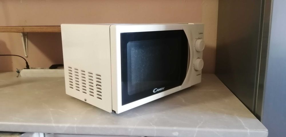Vand cuptor microunde 90 lei
