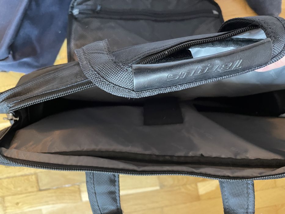 Geanta laptop de umar targus noua
