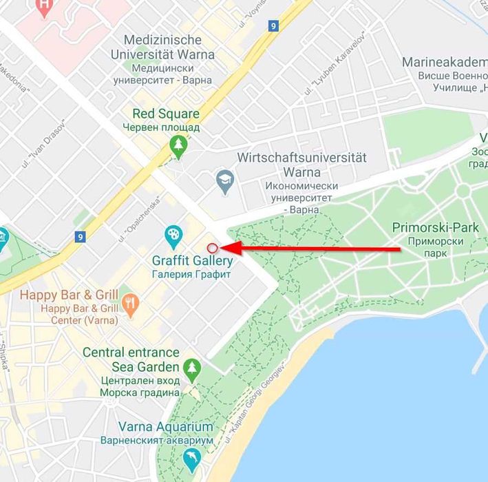 Под наем тристаен център ВИНС до Летен театър и плаж