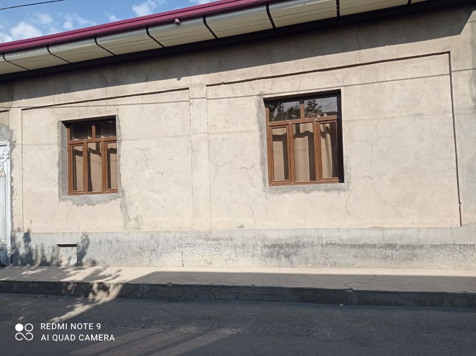 Uy sotiladi 3.2 sotu 2 hona