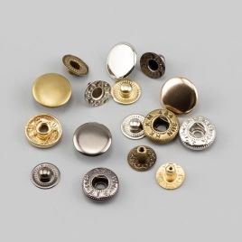 Piston, Tugma uradigan apparat