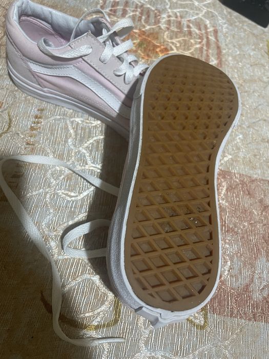 Кецове Vans ,произведени във Виетнам,номер 37