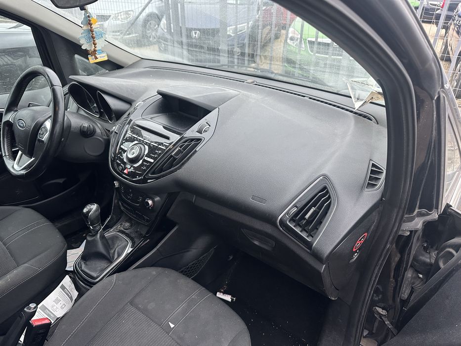 Табло със десен airbag за Ford B Max