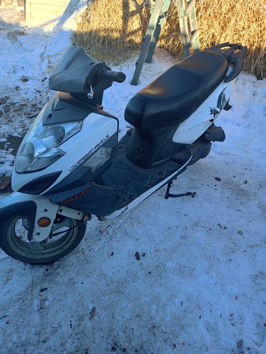 Продам скутер 80 куб