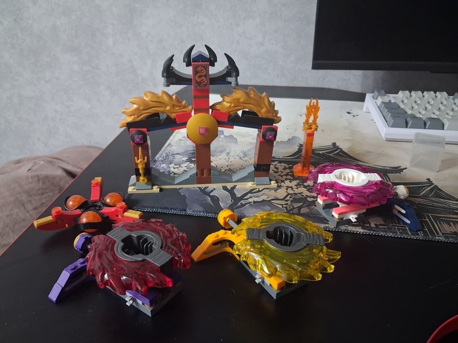 Продам наборы лего оригинал