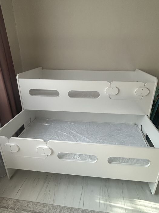 Детская современная кровать