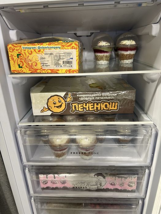 Морозильник вертикальный Бирюса 280л