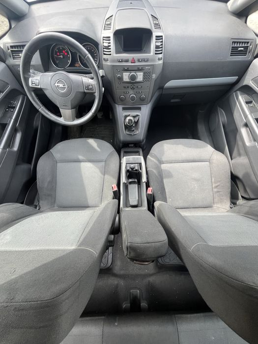 Opel Zafira B 1.9ctdi 150 ks NA CHASTI Опел на части