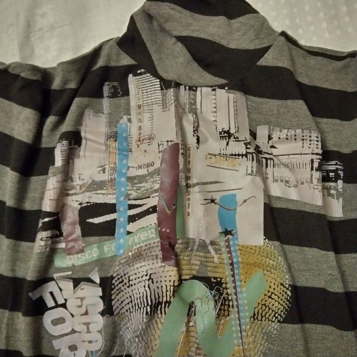 Дамски пуловери три броя за 20лв.