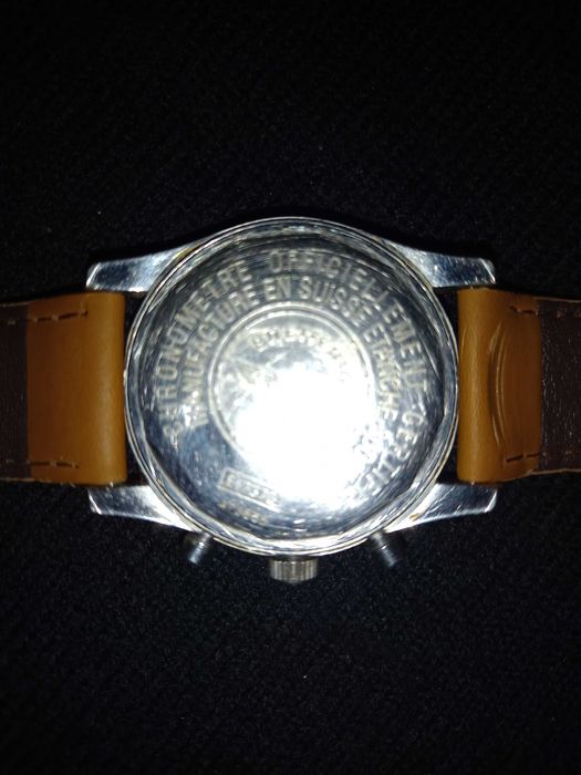 Часовник Breitling.