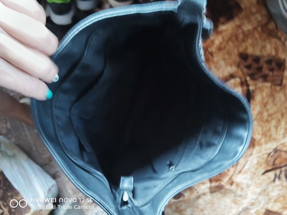 Продавам голяма чанта