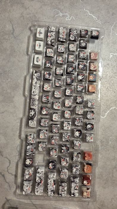 Продам Клаву и кейкапы