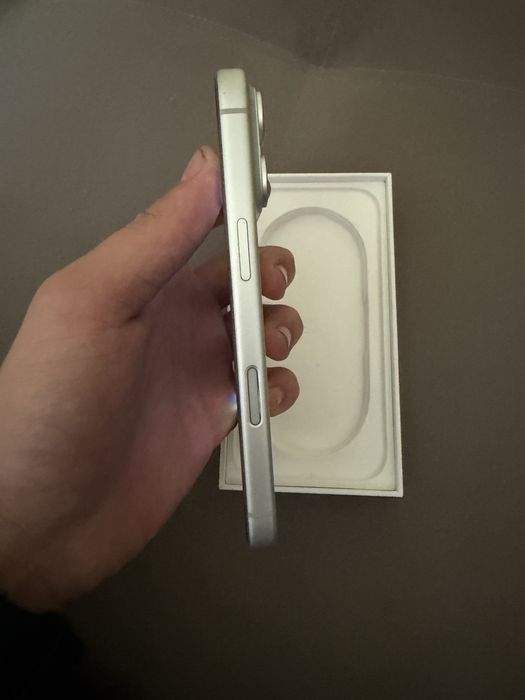 Iphone 17 pro, 256gb, esim. Телефон в идеале