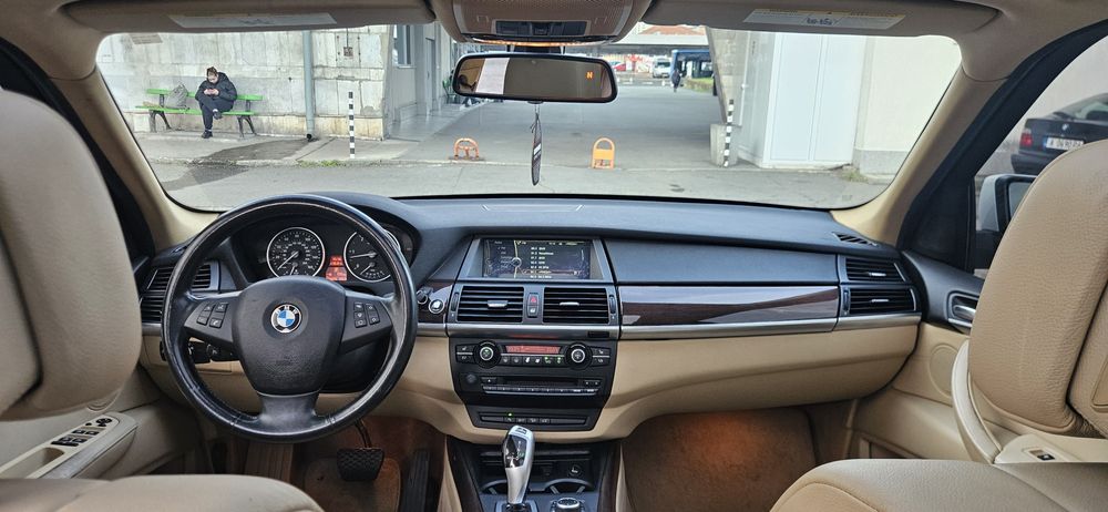 BMW X5.  3.5d  286к.с.