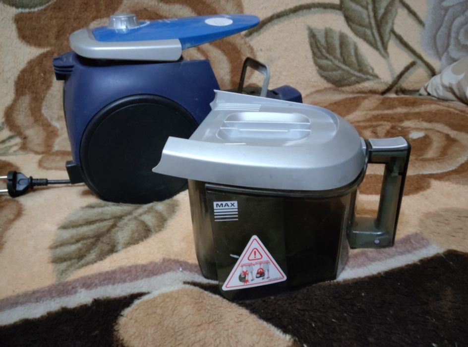 Продам пылесос "Самсунг"