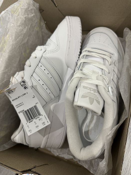 Кроссовки Adidas