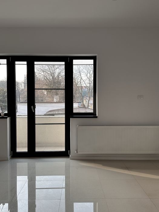 Inchiriez spatiu comercial 35 mp - centru