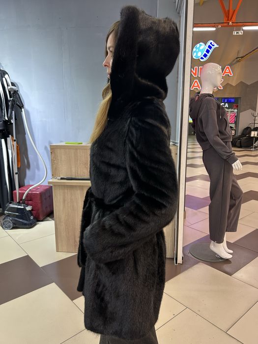 Продам норковую шубку