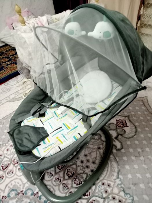 Шезлонг детский  (НОВЫЙ)