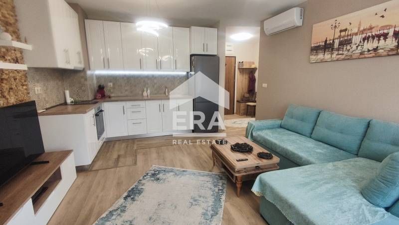 ЕКСКЛУЗИВНО! Двустаен, напълно обзаведен апартамент с опция за подземн