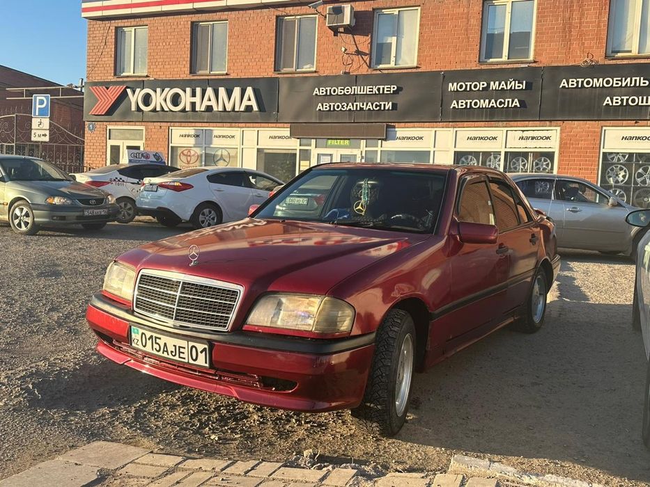 Мерседес 202 комплект бампера продаётся