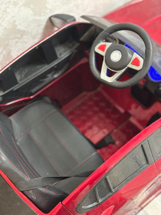 Машина пультовая.