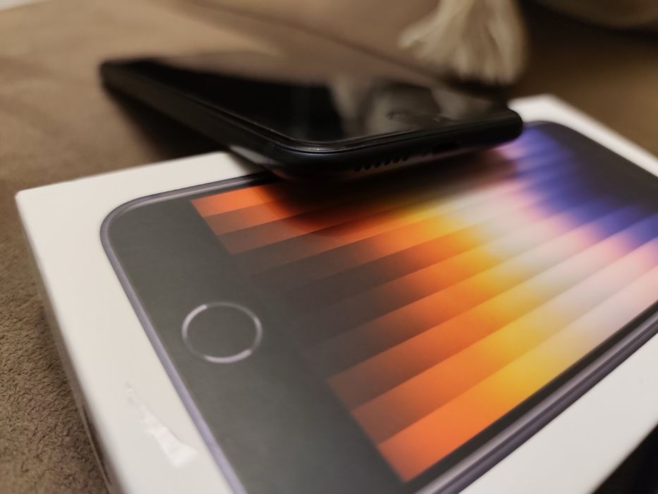 iPhone SE 3 gen Гаранция!!