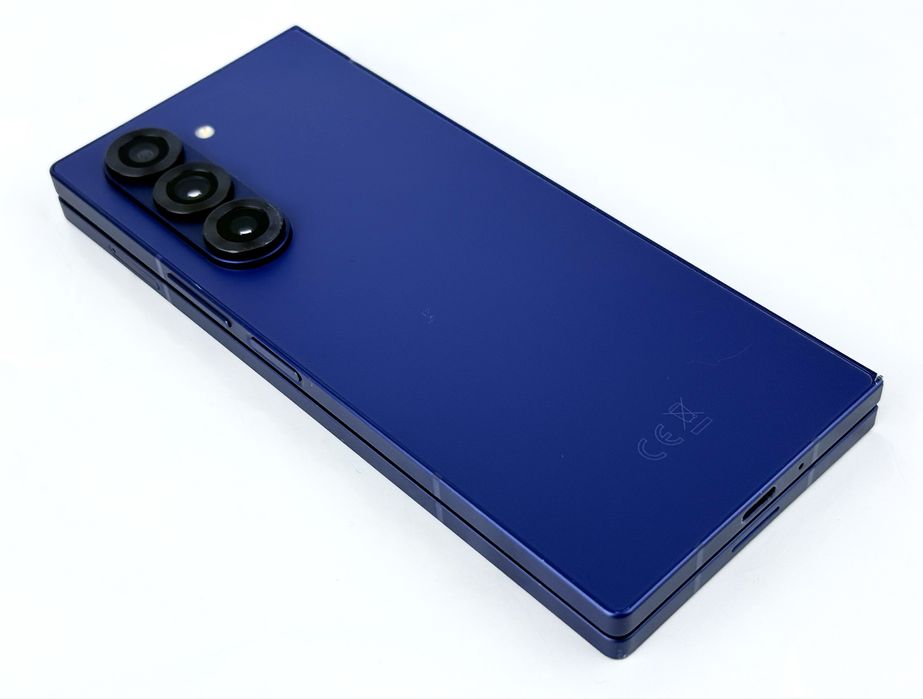 Samsung Galaxy Z Fold 6 5G 256GB 12RAM Navy Отличен! Гаранция!