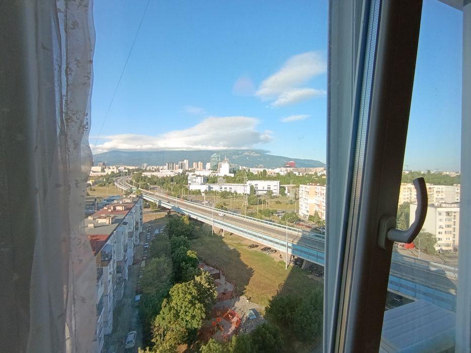 Тристаен апартамент Дружба 1 под наем