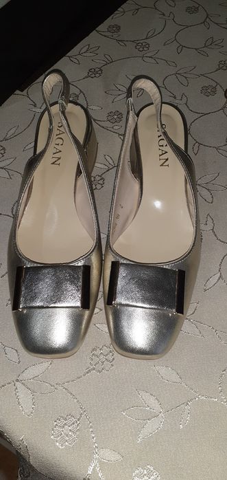 Дамски обувки на марката SAGAN