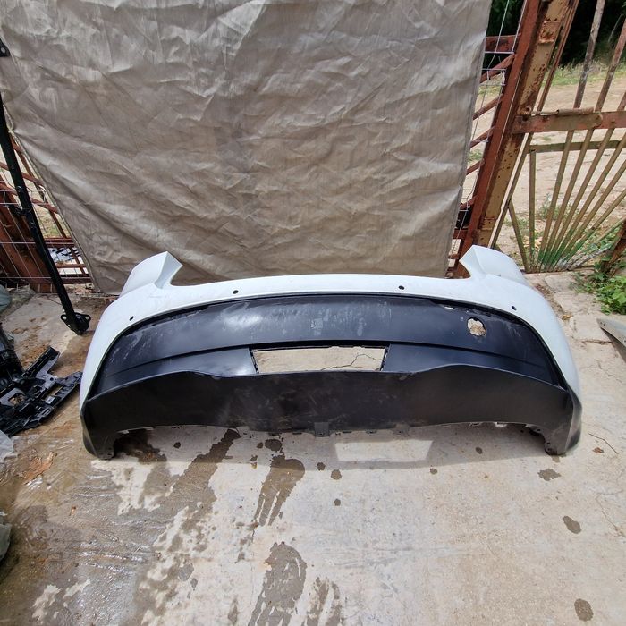 Tesla Y задна броня