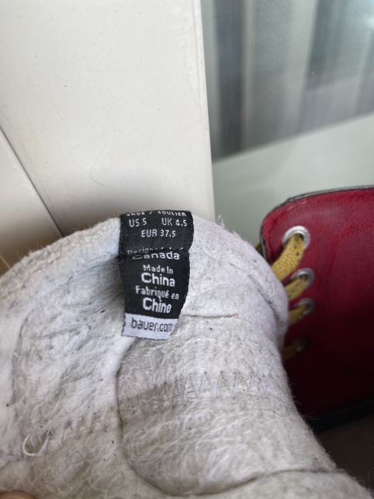 Коньки хоккейные