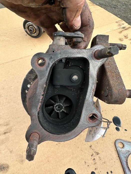 Turbina Nissan Navara D22 2.5 Diesel