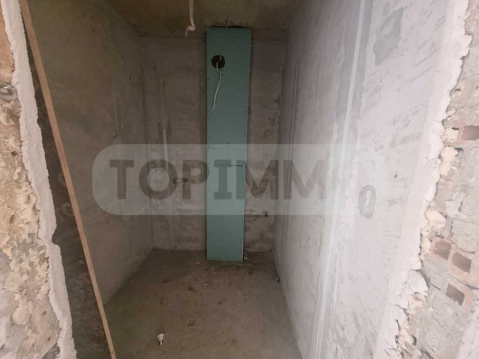 Продава се Двустаен апартамент в Варна, Левски - 78 кв.м за 1898 €/кв.м - Снимка #5