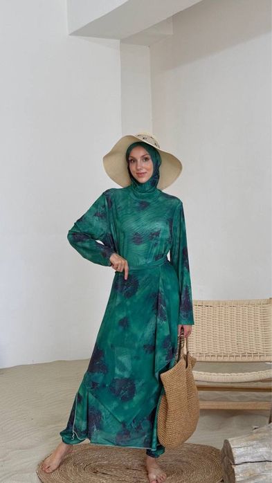 Одеда купальник стильный спортивный